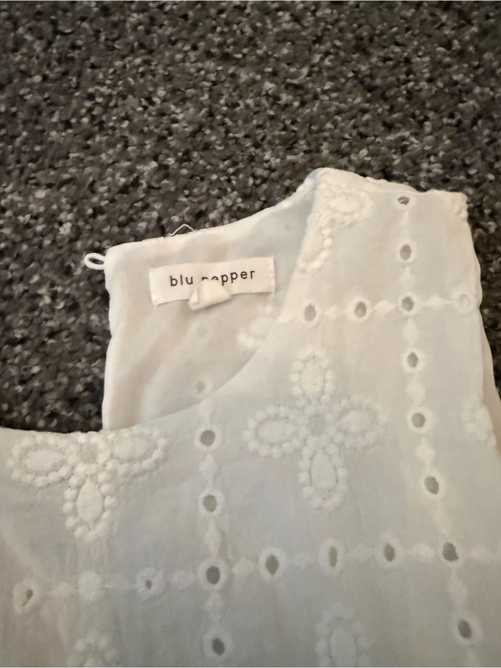 Womens Blu pepper top size small - Picture 2 of 3